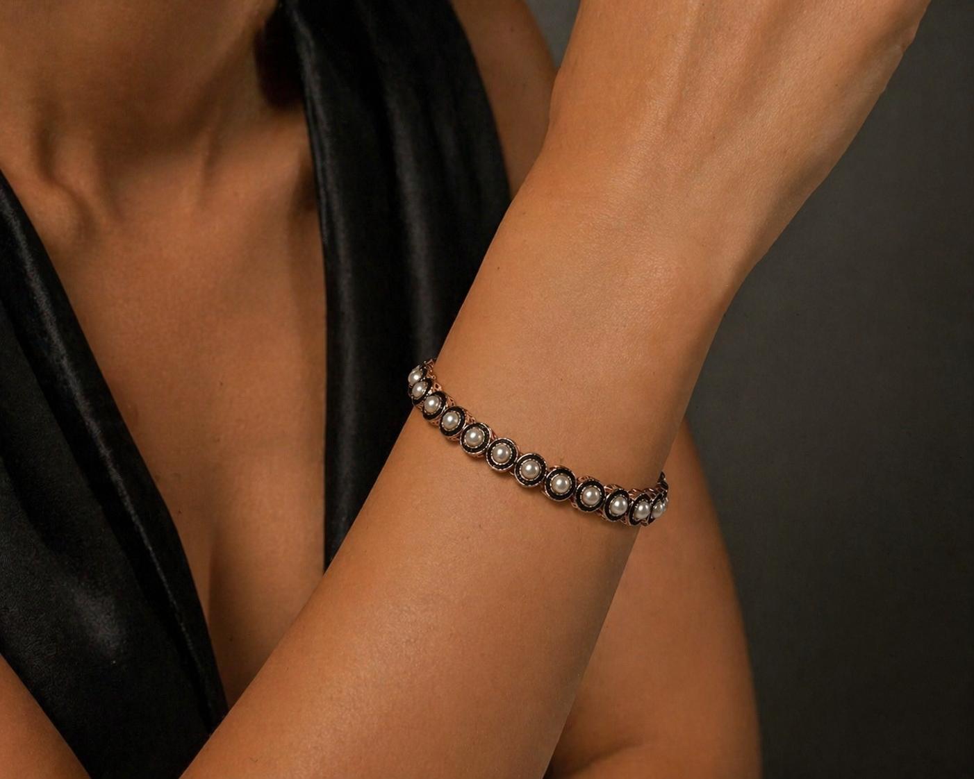 Pearl Mini Bracelet