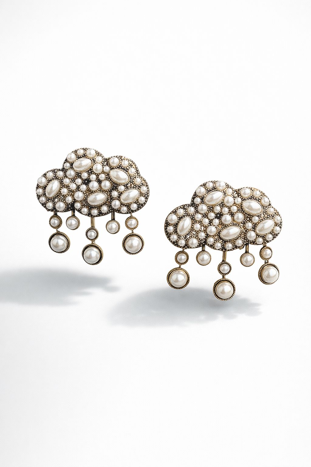 Miss Cloud Earrings