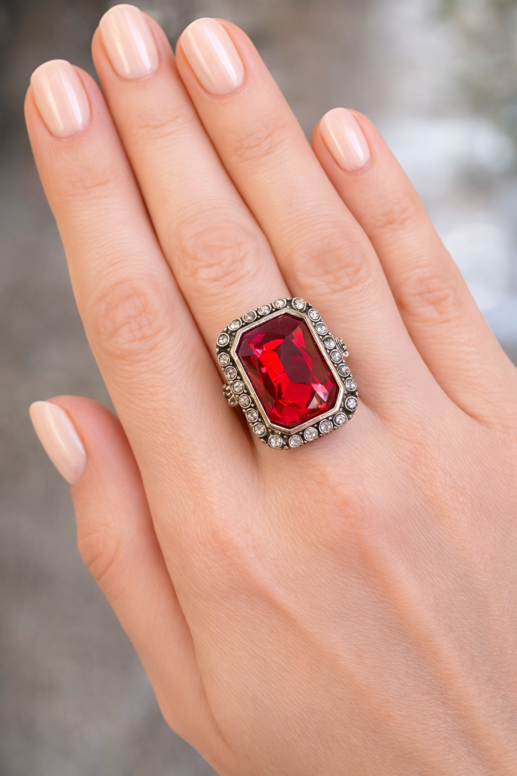 Ring Red Frame