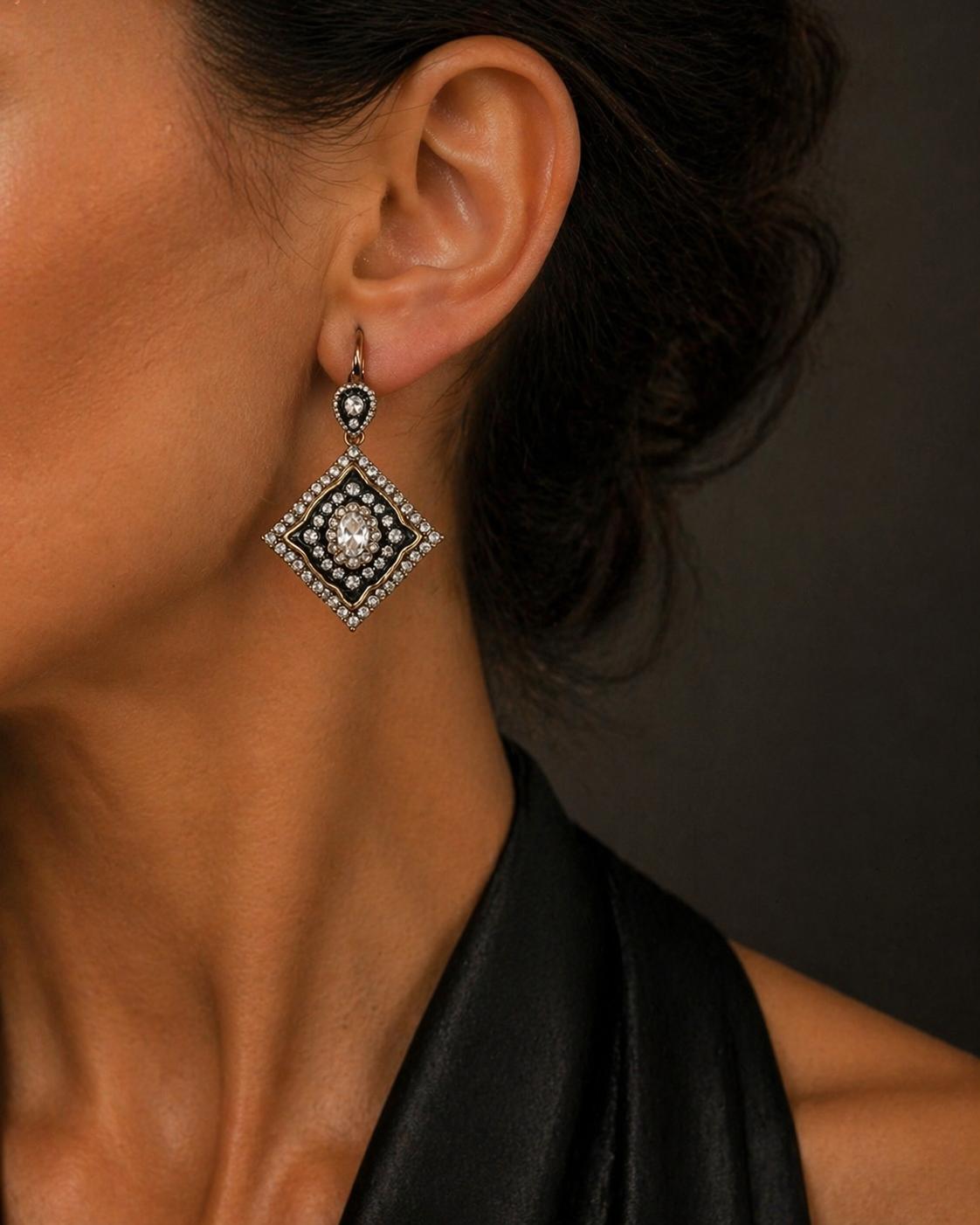 İhtişam Earrings