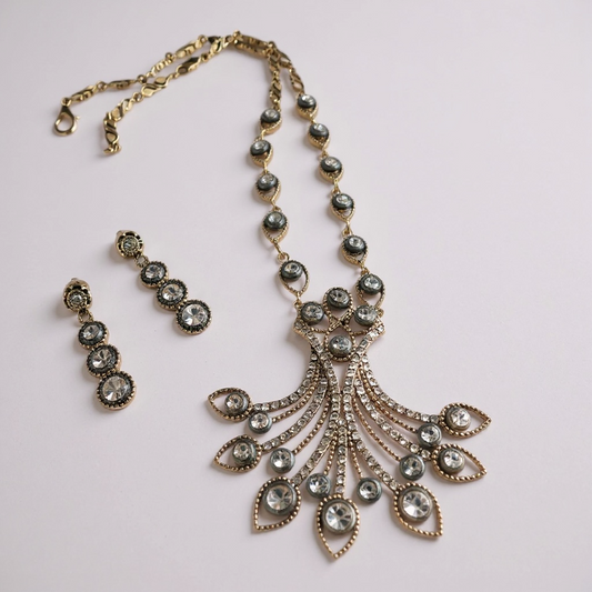 Üçlü Elmas Kesim Küpe ve Kolye Seti 