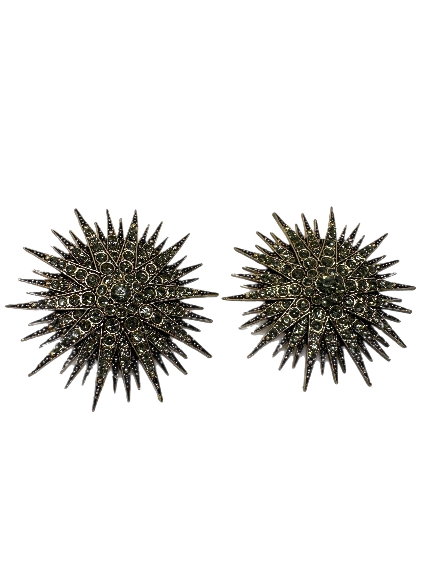 Gök Gürültüsü Küpeleri